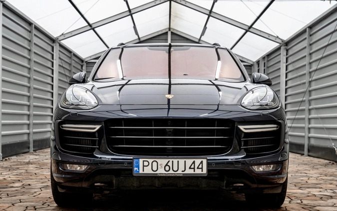 Porsche Cayenne cena 229000 przebieg: 240000, rok produkcji 2015 z Strzegom małe 596